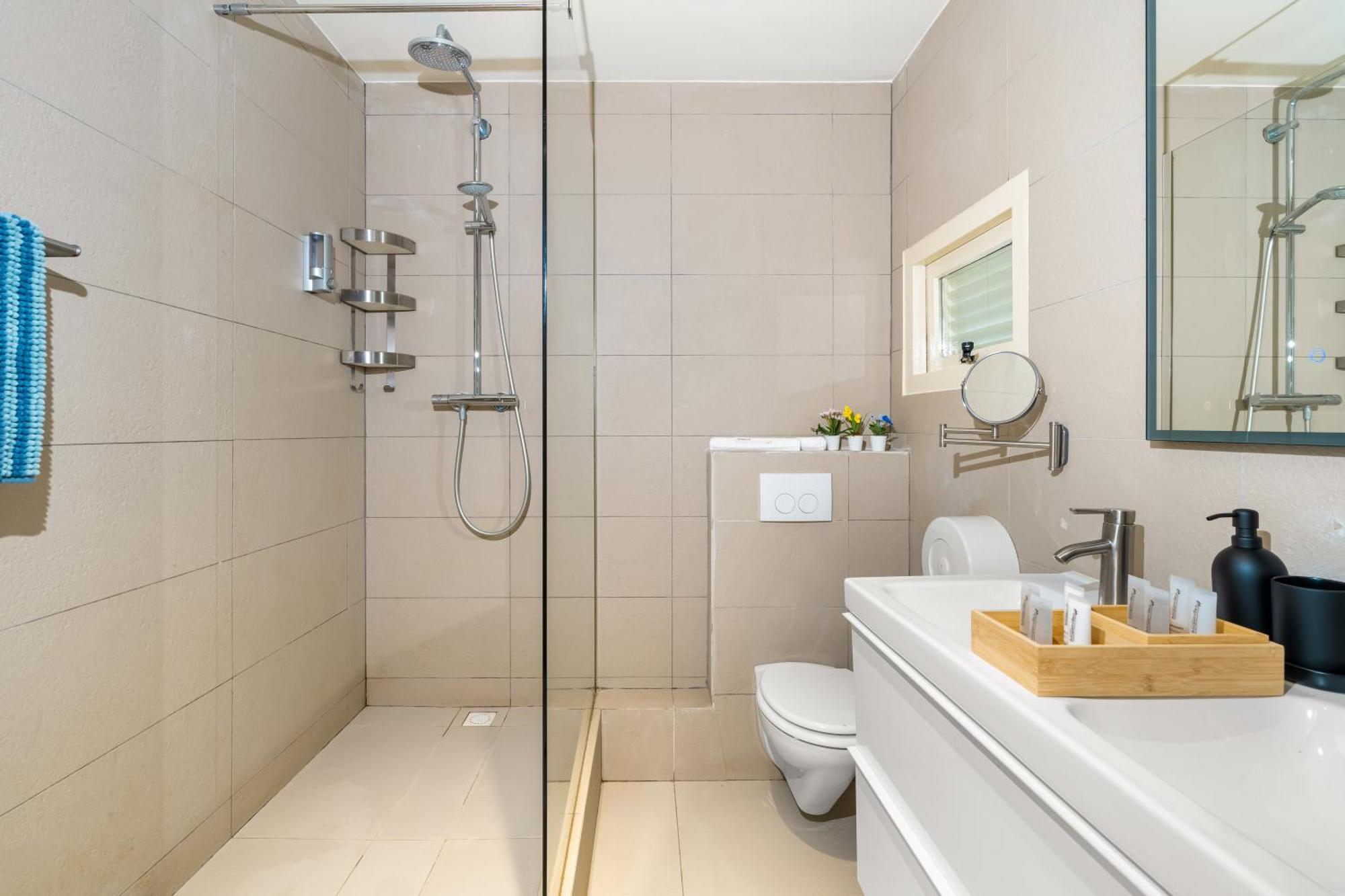 Boutique Hotel Bougainvillea 克拉伦代克 外观 照片