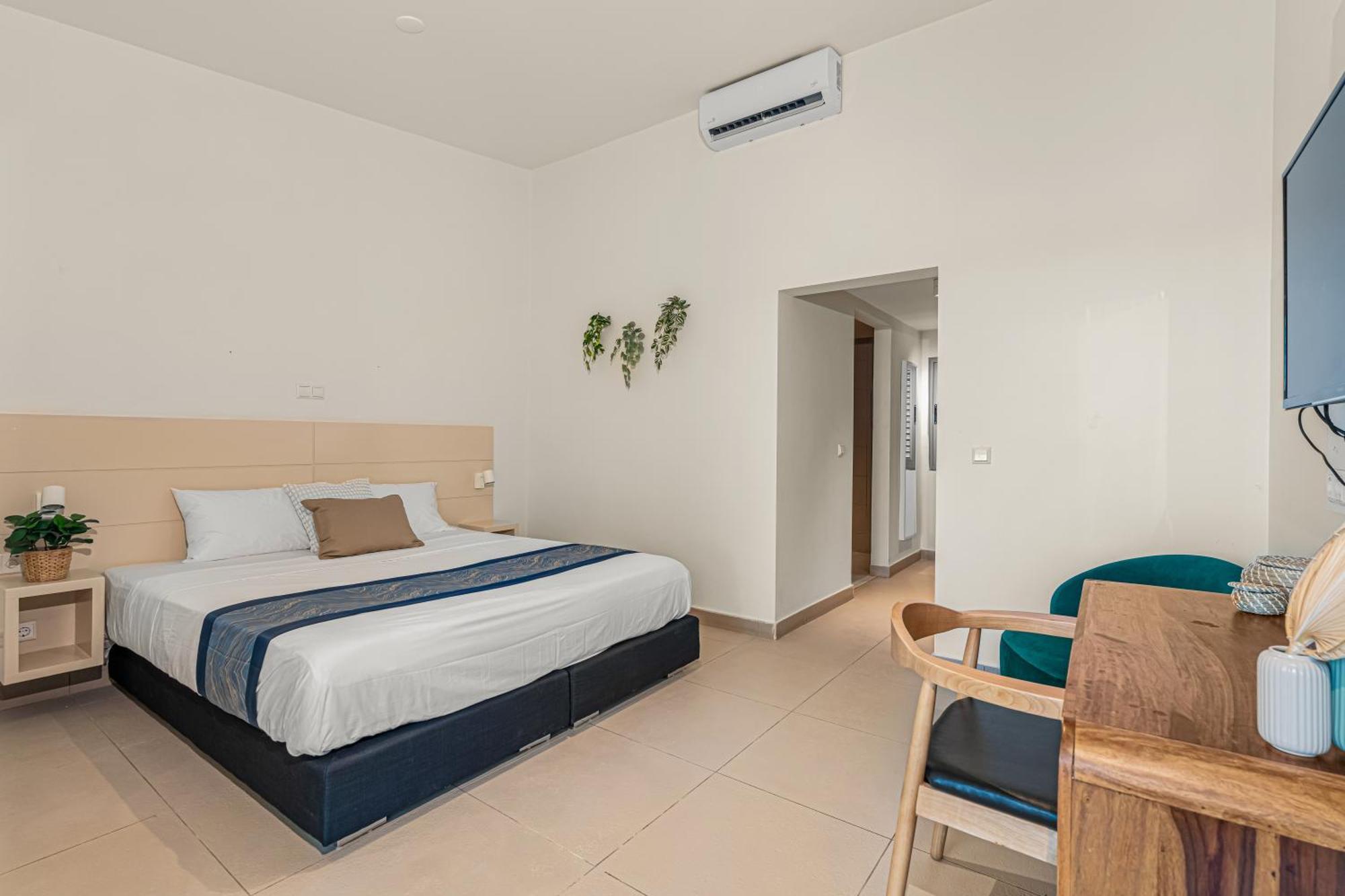 Boutique Hotel Bougainvillea 克拉伦代克 外观 照片
