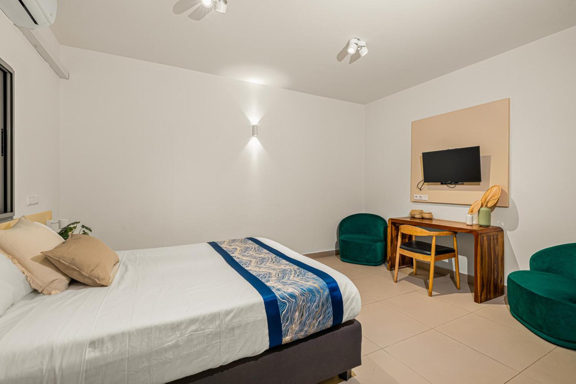 Boutique Hotel Bougainvillea 克拉伦代克 外观 照片