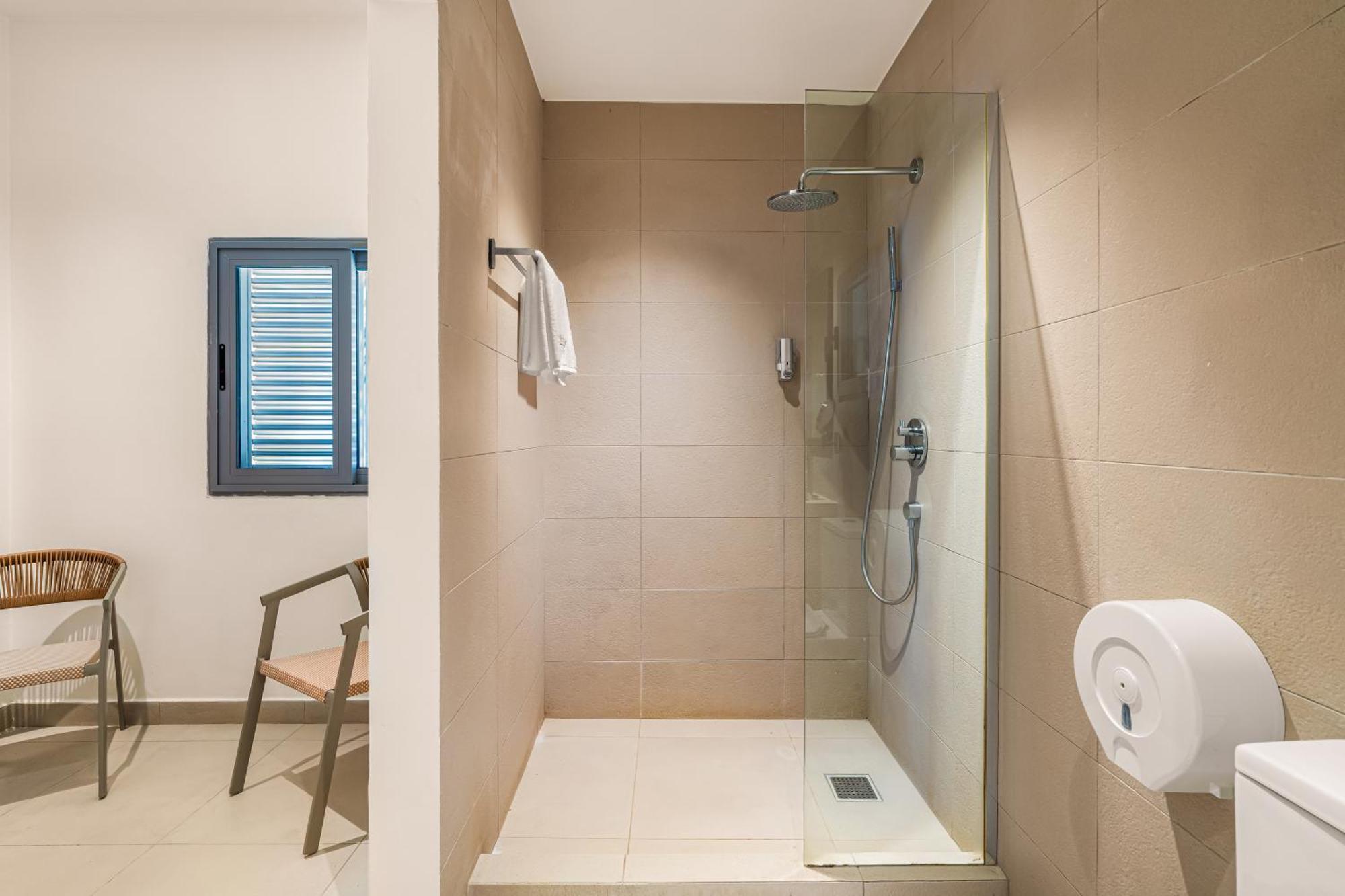 Boutique Hotel Bougainvillea 克拉伦代克 外观 照片