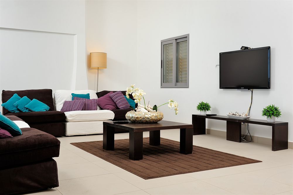 Boutique Hotel Bougainvillea 克拉伦代克 外观 照片