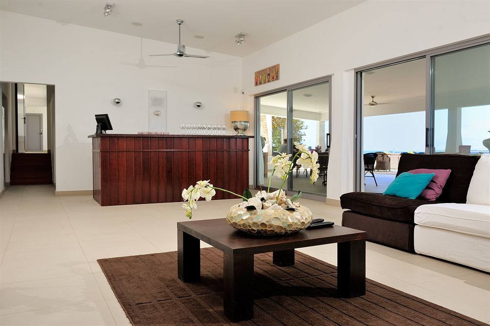 Boutique Hotel Bougainvillea 克拉伦代克 外观 照片